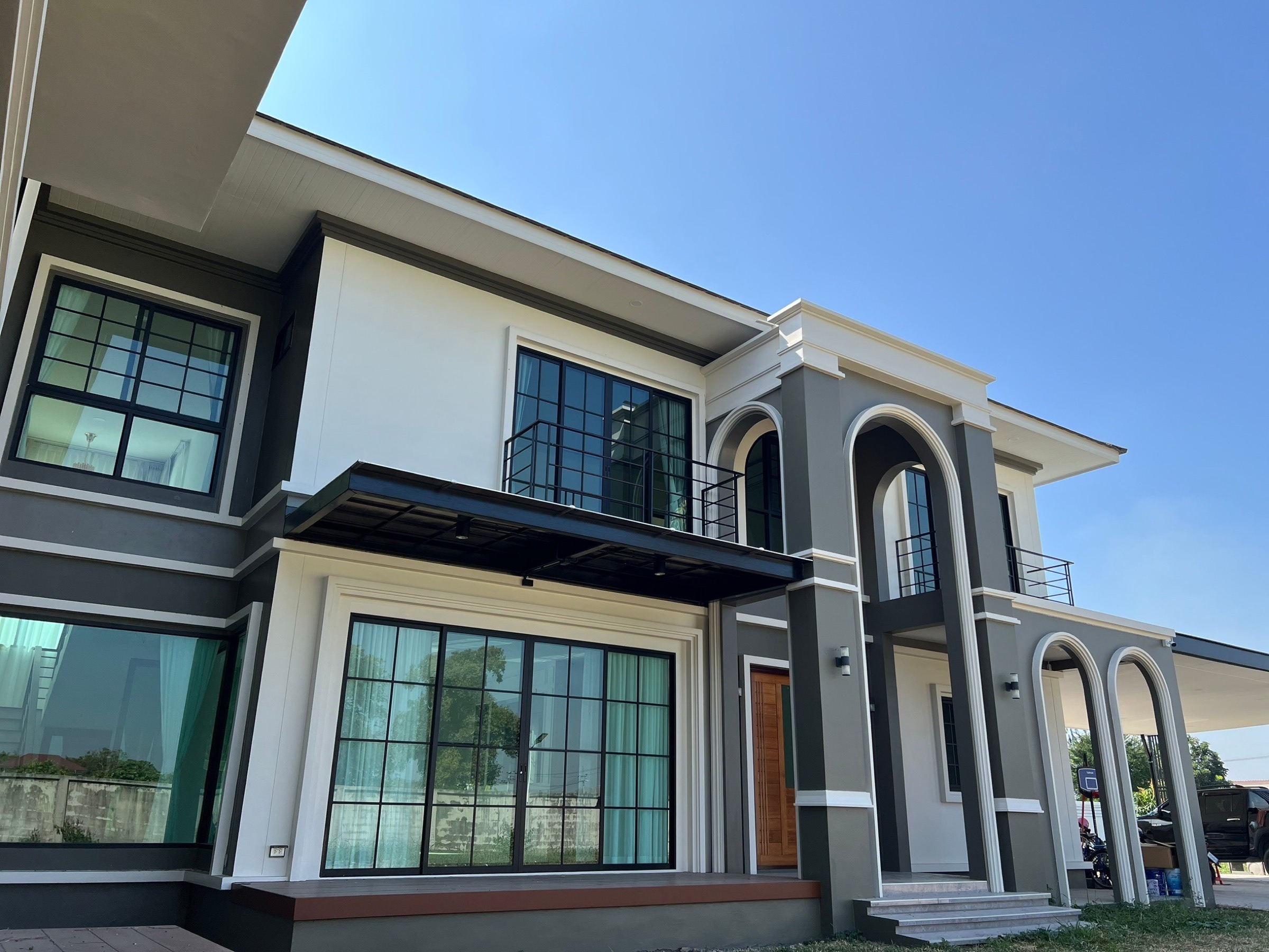 บ้านสไตล์ Modern Classic ผลงานสร้างจริงของ QID HOUSE