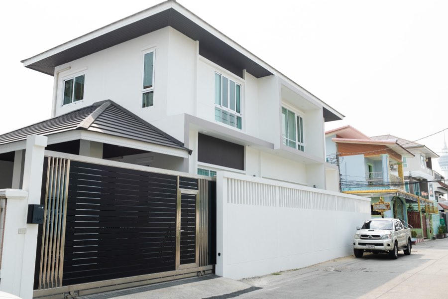 ผลงานสร้างบ้าน บ้านคุณดา สไตล์ Contemporary ปากน้ำ สมุทรปราการ